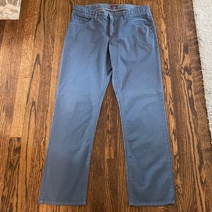 UNTUCKit Relaxed Fit Pants